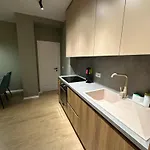 Apartment Urban Charm With Jacuzzi