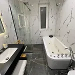 Urban Charm With Jacuzzi Apartment Tirana