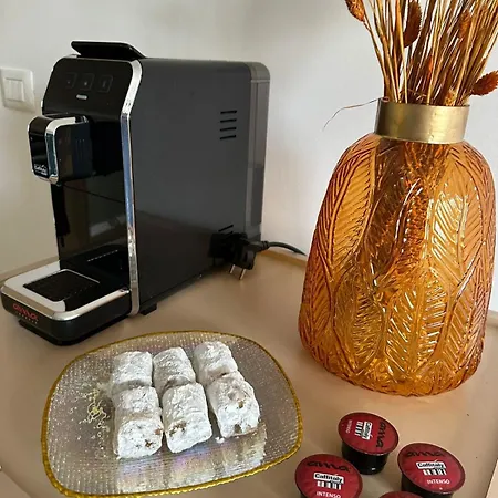 Urban Charm With Jacuzzi Appartamento Tirana