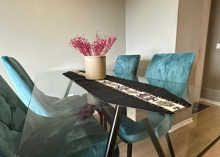 Urban Charm With Jacuzzi Apartmán Tirana