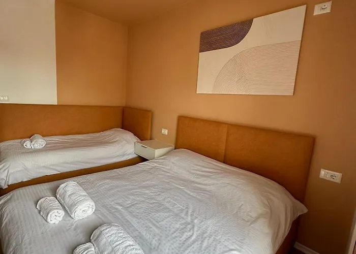 Urban Charm With Jacuzzi Apartmán Tirana